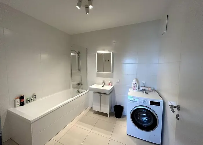 Stilvolle Mit Balkon Apartment *