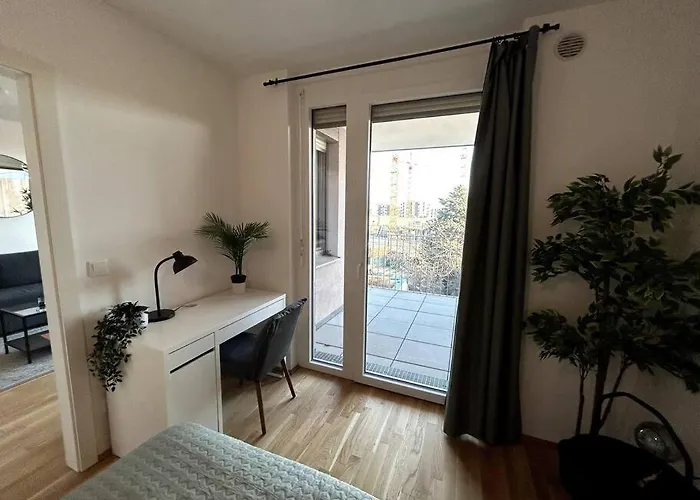 Stilvolle Mit Balkon Apartment Vienna